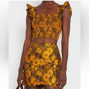 Kourt Tala Crop Top & Mini Skirt NEW Set Size Medium Black Yellow Gold Floral
